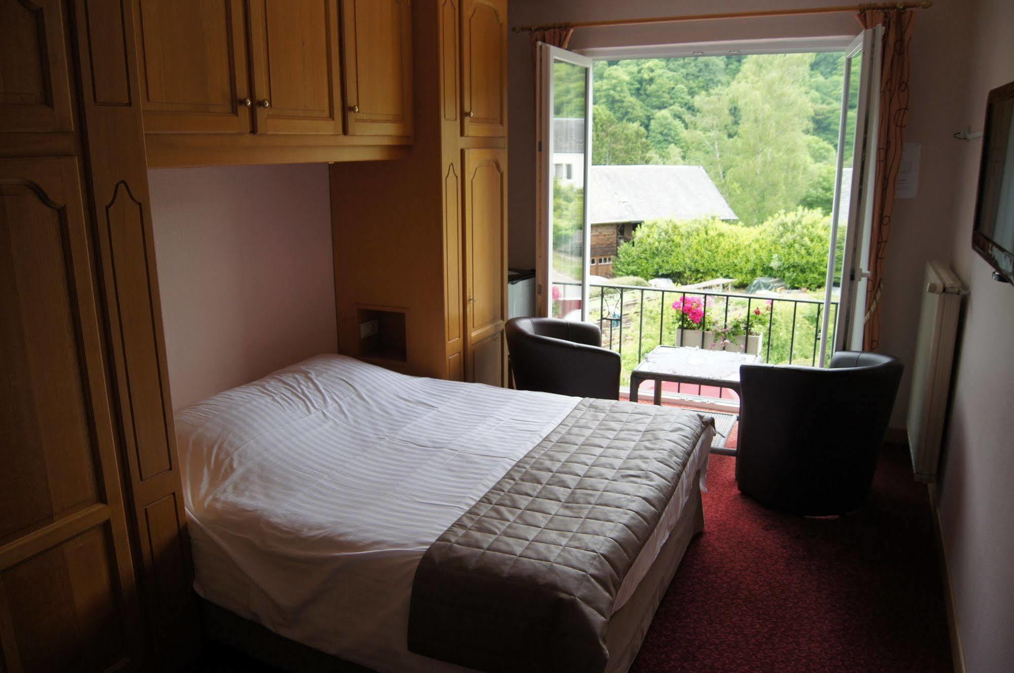 Logis Beau Sejour Hotel Frahan Exterior photo